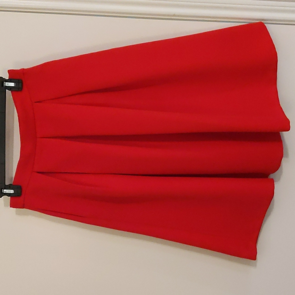New York & Company Red Midi Skirt, Sz 2 EUC. Like New!